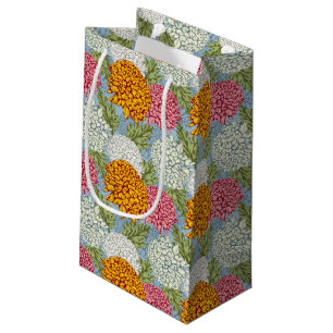 Uitstekend patroon met chrysanten klein cadeauzakje
