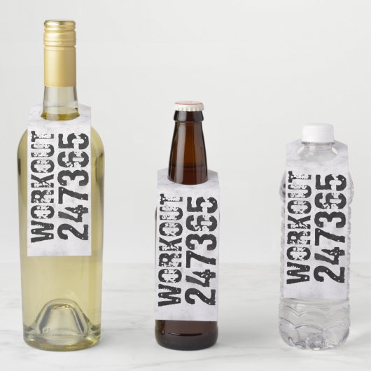 Uitstekende en gekraste tekst Werkout 247365 bijte Flessenhanger (In situ)