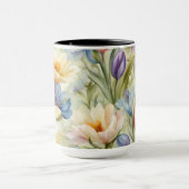 Uitstekende verfijnde lentebloemen. Schilderen Mok (Midden)