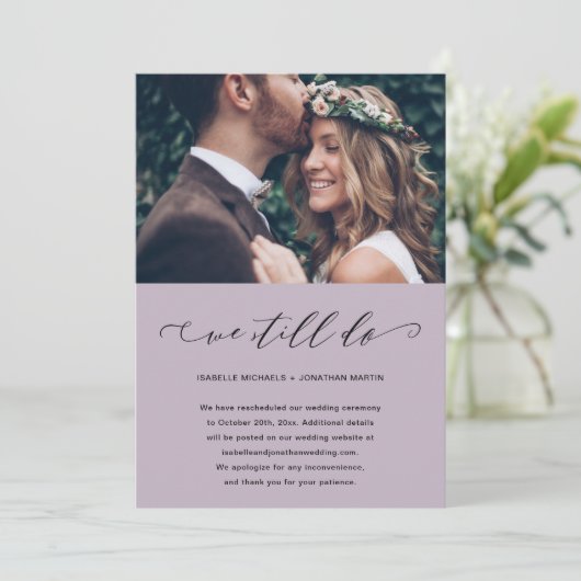 Uitstel van het paarse huwelijksfeest We doen het Aankondiging (Staand voorkant)