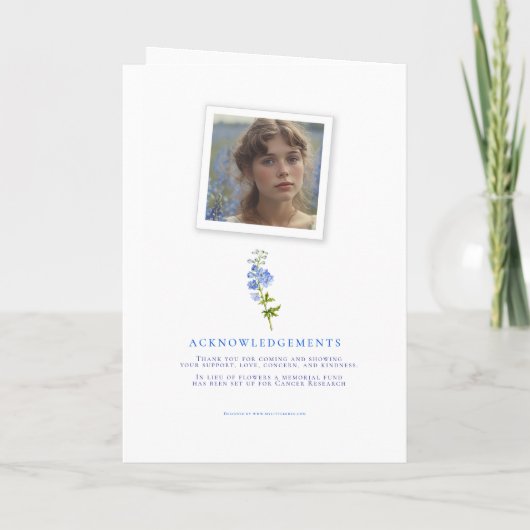 Uitvaartdienstprogramma blauwe delfiniumfoto's programma (Achterkant)