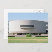 Uitzicht aan de buitenkant van het Hirshhorn-museu Briefkaart (Voorkant / Achterkant)
