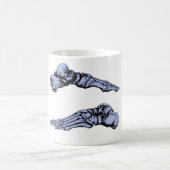 Uitzicht aan de zijkant van de botten van de poten koffiemok (Center)