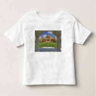 Uitzicht achterin van het hotel Umaid Bhawan Palac Kinder Shirts