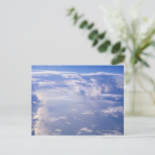 Uitzicht boven verspreide cloud briefkaart (Staand voorkant)