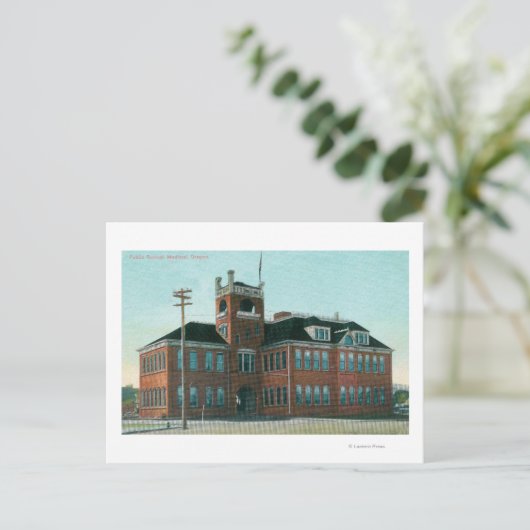 Uitzicht buiten de openbare school Medford, OF Briefkaart (Staand voorkant)