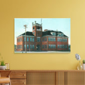 Uitzicht buiten de openbare school Medford, OF Canvas Afdruk (Insitu (Woonkamer))