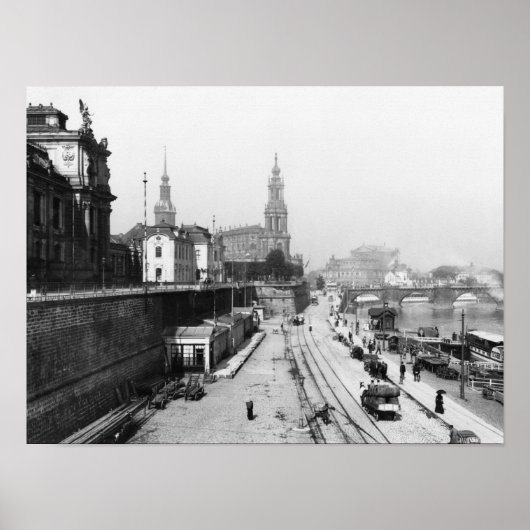Uitzicht Dresden van de Bruehlsche Terrasse Poster (Voorkant)