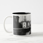 Uitzicht Dresden van de Bruehlsche Terrasse Tweekleurige Koffiemok (Links)