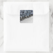 Uitzicht met een laag doorsnee zweefvliegtuig vierkante sticker (Tas)