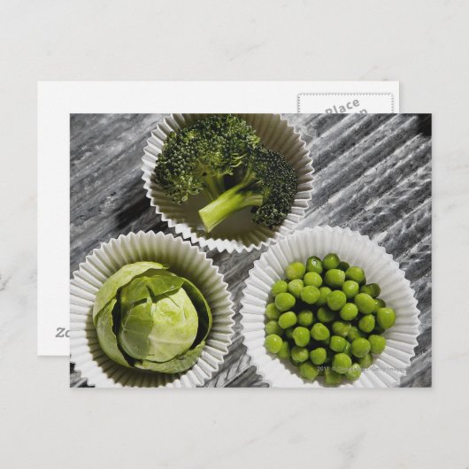 Uitzicht met hoge hoek in papierbekertjes briefkaart (Voorkant / Achterkant)