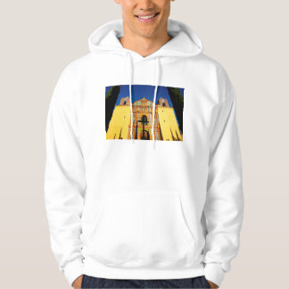 Uitzicht met lage hoeken van de gele  kerk hoodie