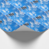 Uitzicht naar boven op stroomleidingen en elektris cadeaupapier (Hoek)