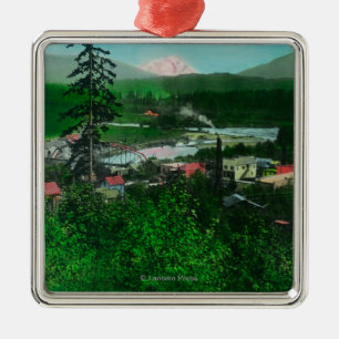 Uitzicht op afstand van Glacier Peak en Town Metalen Ornament