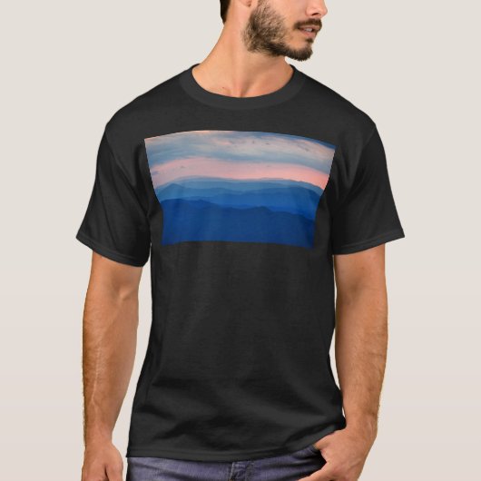 Uitzicht op Blue Ridge Mountains vanaf Sharp Top-h T-shirt (Voorkant)
