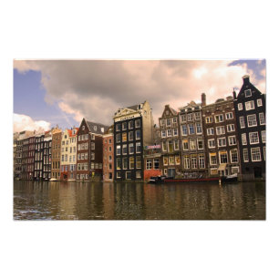 Uitzicht op de unieke architectuur en puntgevels foto afdruk