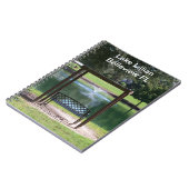 Uitzicht op een klein dorpsmeer notitieboek (Linkerzijde)