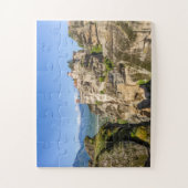 uitzicht op een van de monasteries van de Meteora  Legpuzzel (Verticaal)