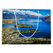 Uitzicht op Queenstown van Bob's Peak, Nieuw-Zeela Groot Cadeauzakje (Achterkant)