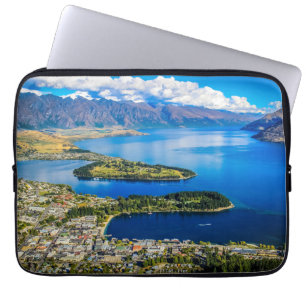 Uitzicht op Queenstown van Bob's Peak, Nieuw-Zeela Laptop Sleeve