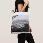 Uitzicht over de vallei van Araluen Tote Bag (Dichtbij)