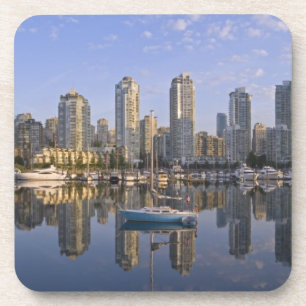 Uitzicht over False Creek op de skyline van 2 Drankjes Onderzetter