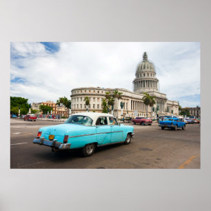 Uitzicht over het gebouw Capitol in Havana, Cuba Poster