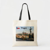 Uitzicht Prague Castle van Charles bridge, Tsjechi Tote Bag (Voorkant)