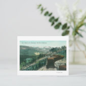 Uitzicht sneeuwblazen over treinstramen in bergen briefkaart (Staand voorkant)