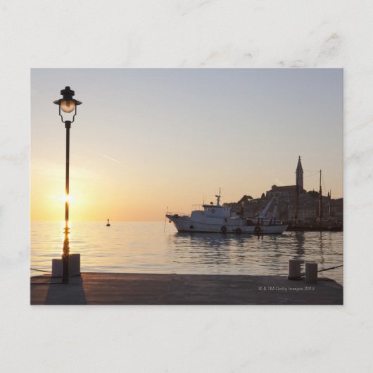 Uitzicht uit de haven van Rovinj, Kroatië, bij zon Briefkaart (Voorkant)