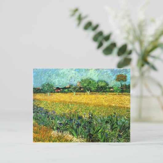 Uitzicht van Arles met Irises op de voorgrond Briefkaart (Staand voorkant)