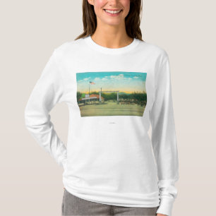Uitzicht van Avenue Auto Camp Entrance T-shirt