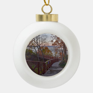 Uitzicht van binnenuit gezien vanuit de Bannerman Keramische Bal Ornament