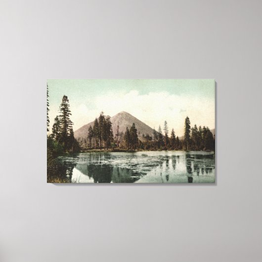 Uitzicht van Black Buttes Along Shasta Route Canvas Afdruk (Voorkant)