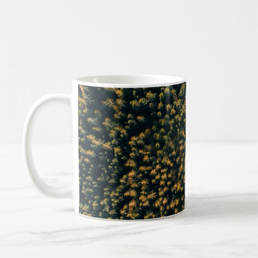 Uitzicht van bomen koffiemok (Links)