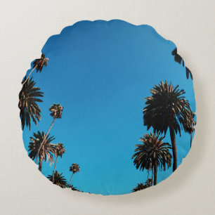 Uitzicht van bomen rond kussen