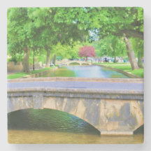 Uitzicht van Bourton op het water