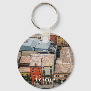 Uitzicht van boven van kleurrijke gevels van gebou sleutelhanger