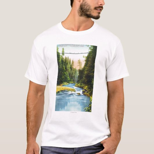 Uitzicht van Capilano Suspension Bridge # 2 T-shirt (Voorkant)