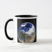 Uitzicht van de aarde waarop het Arctisch gebied t Mok (Links)