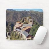 Uitzicht van de Abbey of St. Martin du Canigou Muismat (Met muis)
