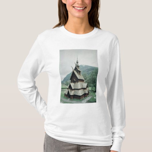Uitzicht van de Borgund-kerk, c.1150 T-shirt (Voorkant)