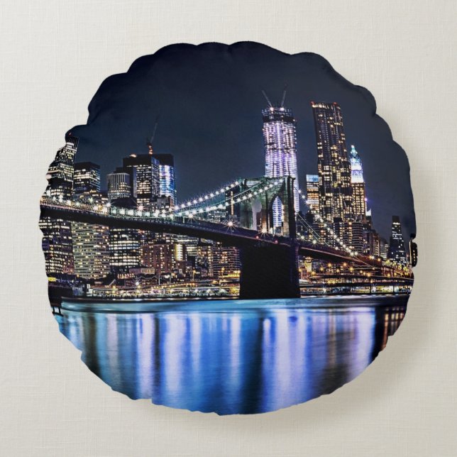 Uitzicht van de Brooklyn bridge-reflectie in New Y Rond Kussen (Voorkant)