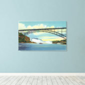 Uitzicht van de Brug van het Uitzicht van Herfsten Canvas Afdruk (Insitu (Houten vloer))