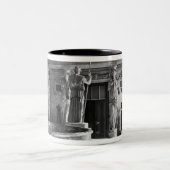 Uitzicht van de Caryatids Tribune Tweekleurige Koffiemok (Center)