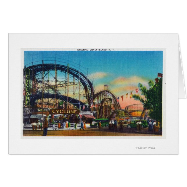 Uitzicht van de Cyclone-achtbaan # 1 (Voorkant Horizontaal)