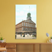 Uitzicht van de Faneuil Hall Canvas Afdruk (Insitu (Woonkamer))