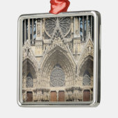 Uitzicht van de gevel, 13e tot 14e eeuw metalen ornament (Links)