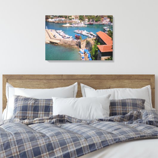 Uitzicht van de haven, strand Mermerly in Antalya Canvas Afdruk (Insitu (Slaapkamer))