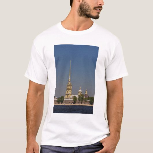Uitzicht van de heiligdommen Peter en Paul Cathedr T-shirt (Voorkant)